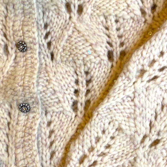 Beautiful hand knit sweater by Dollie - Picture 6 of 9